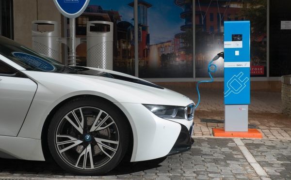 Electric vehicle charging station - BMW i8 charging