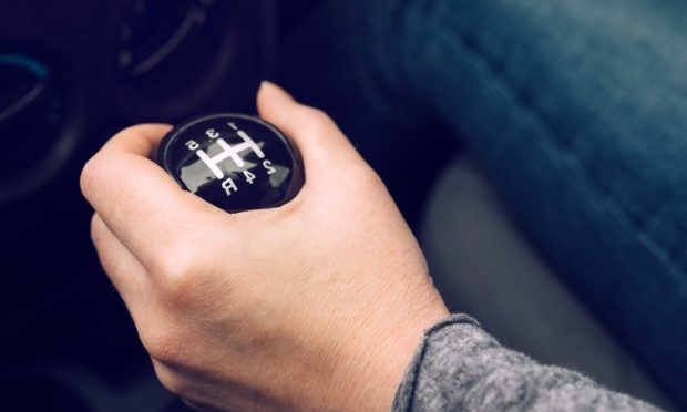 5 more bad driving habits that can damage your car_istock