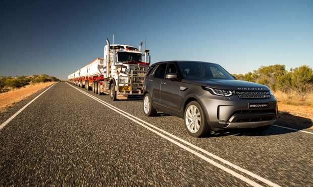 All-new-Land-Rover-Discovery-tows-110-tonne-road-train-across-Australian-Outback
