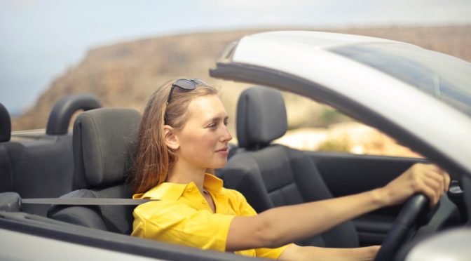 Driving during a heat wave_istock