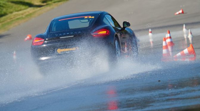 Driving in the wet Watch out for aquaplaning