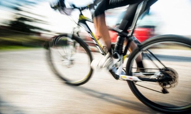 How cyclists and motorists can share the road safely_istock