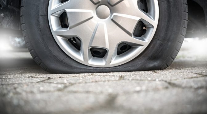 How far can you drive with a flat tyre_istock