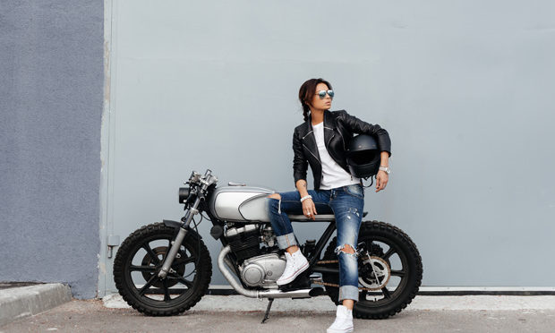 How-to-avoid-common-motorcycle-accidents_istock
