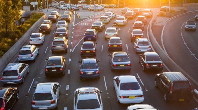 How to deal with holiday traffic congestion_istock