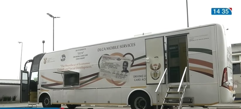 Mobile licence renewal centres launched in Gauteng
