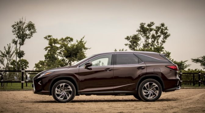 More space and more luxury with the all-new Lexus RX 350L