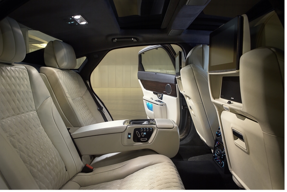 Jaguar 2016 XJ interior backseats