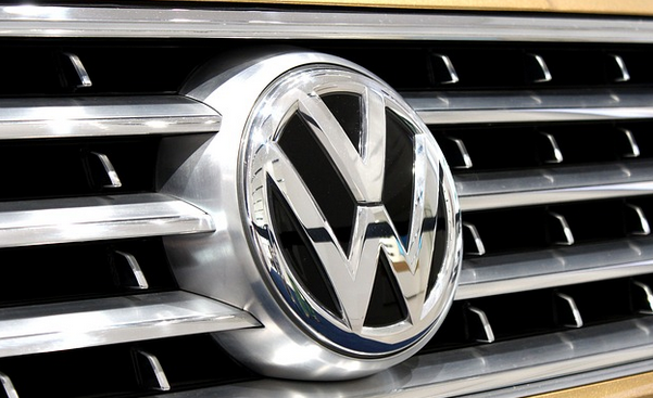 Volkswagen UK boss Paul Willis get grilled- Women on Wheels