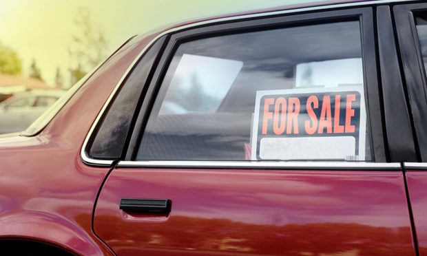 Should-You-Sell-Your-Car-or-Trade-It-In_istock
