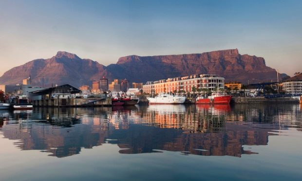 Things to do in Cape Town over the festive season (that won't break the bank)_istock