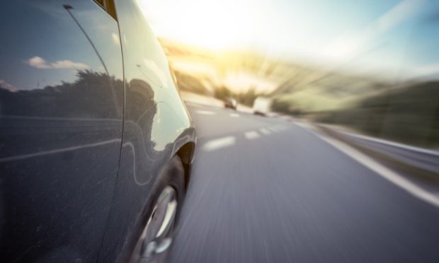 Tips on how to be a good defensive driver_istock