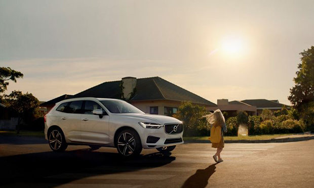 Volvo-Cars-celebrates-the-human-side-of-safety-technology-in-new-XC60-film