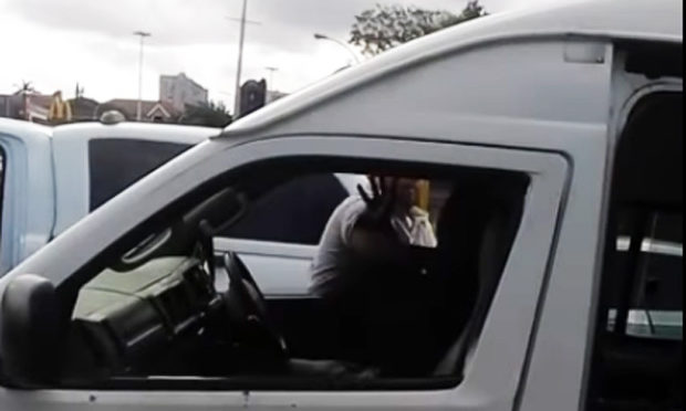 watch-furious-motorist-punches-taxi-driver