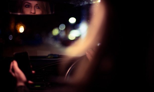What to do if your car breaks down at night_istock