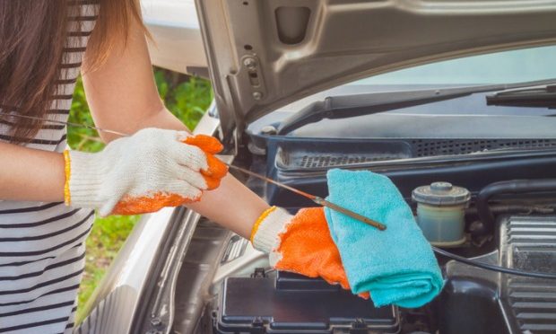 Your must-know top tips for quick car maintenance_istock