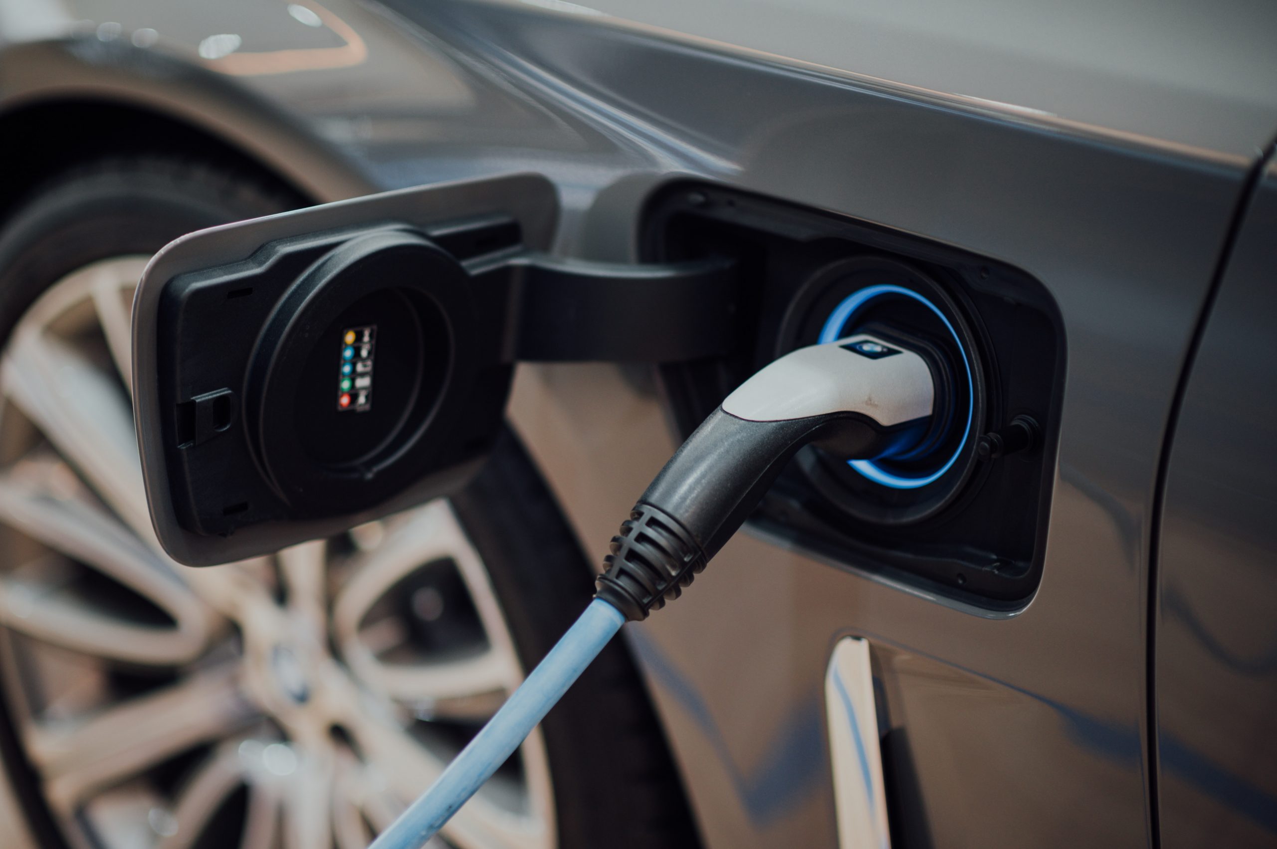 Sales of electric and hybrid cars in the EU almost tripled in 2020