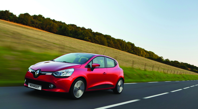 Renault Clio 2015 Expression - Driving