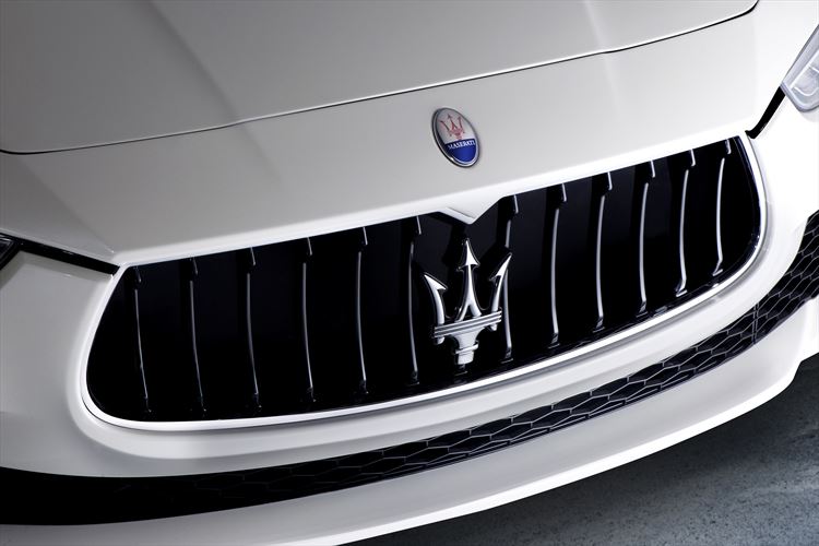 Maserati Ghibli - front grille