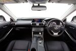 Lexus IS 200t - front seats