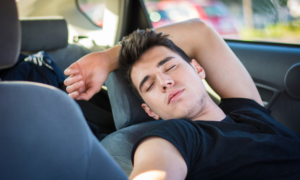 sleeping-behind-wheel_istock